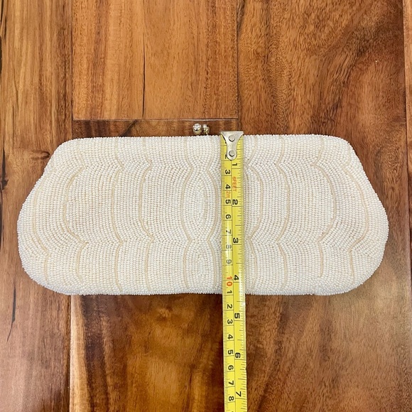 Vintage White Beaded Evening Hand Bag Clutch 1920’s Style Hand Made in Japan. - Picture 15 of 15